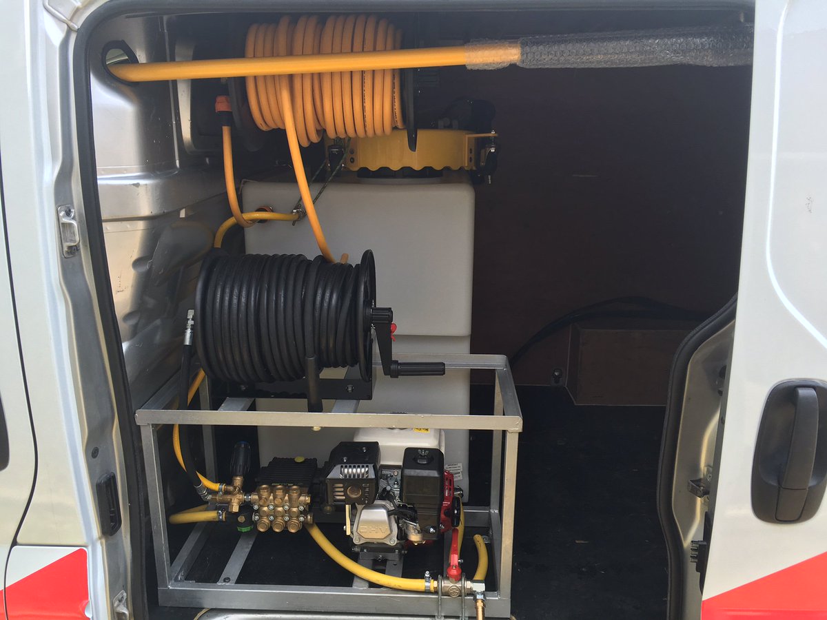 alpha_powerltd's tweet photo. Our latest van install. Engine pressure washer, 500L water tank, 40M high pressure hose and various accessories. https://t.co/arpRxqM8gw