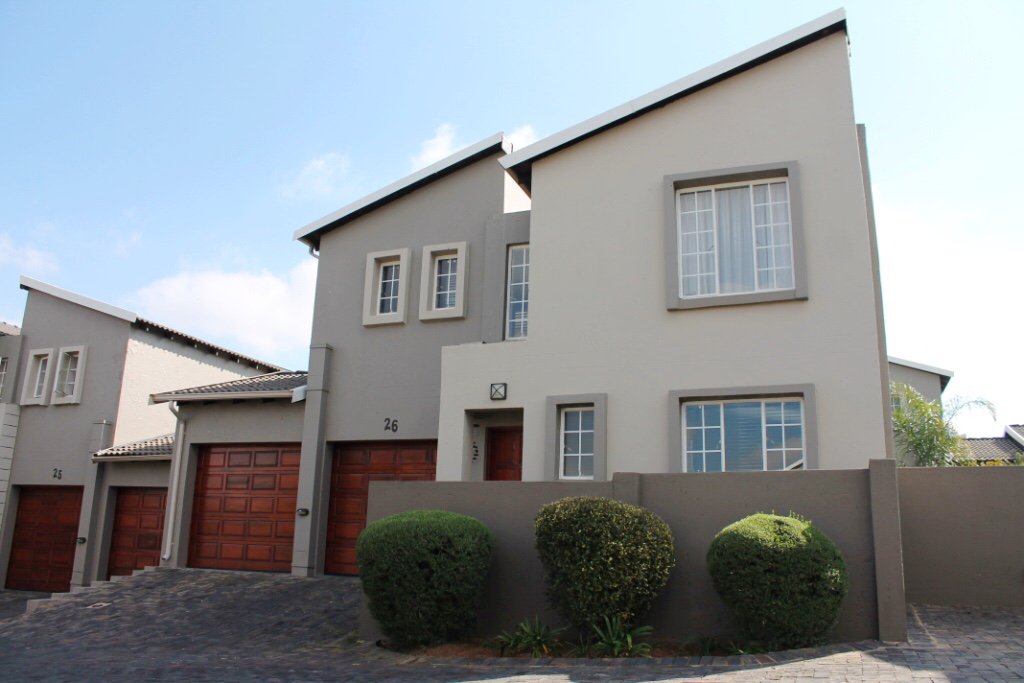 ON SHOW THIS WEEKEND!!!
Contact Hester on 082 545 1581
 ow.ly/RouR302IJzN