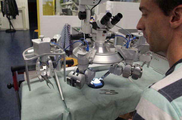 InnoOriginsNL's tweet photo. Gerard &amp; Anton Awards: Microsure, de chirurgierobot die (nog) geen robot is https://t.co/c9By11CEmj https://t.co/6HmLHsElB1