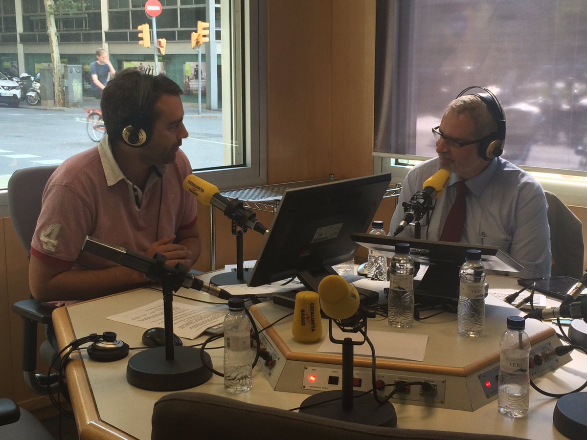 ComissioEuropea's tweet photo. Voleu saber quins són els vostres drets quan viatgeu? @TarradellasEU ho explica a @maticatradio #EstiuUE https://t.co/lavjW8qtI8