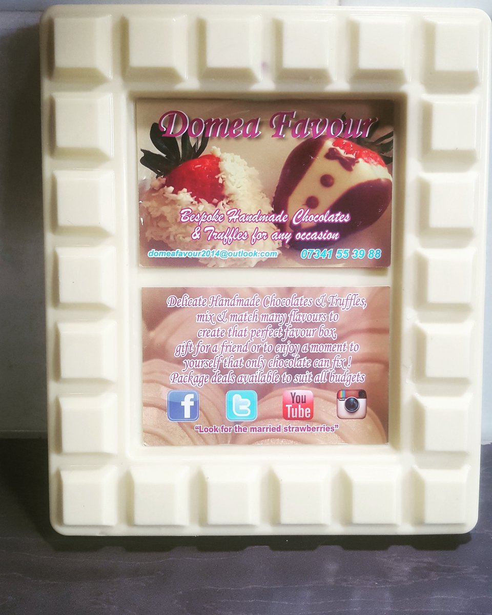 FavourDomea's tweet photo. #chocolate #handmade #domeafavour #bespoke #foodporn  #vegan #glutenfree #veggie #chocolatefavours  #whitechocolate https://t.co/QMPARnezSA