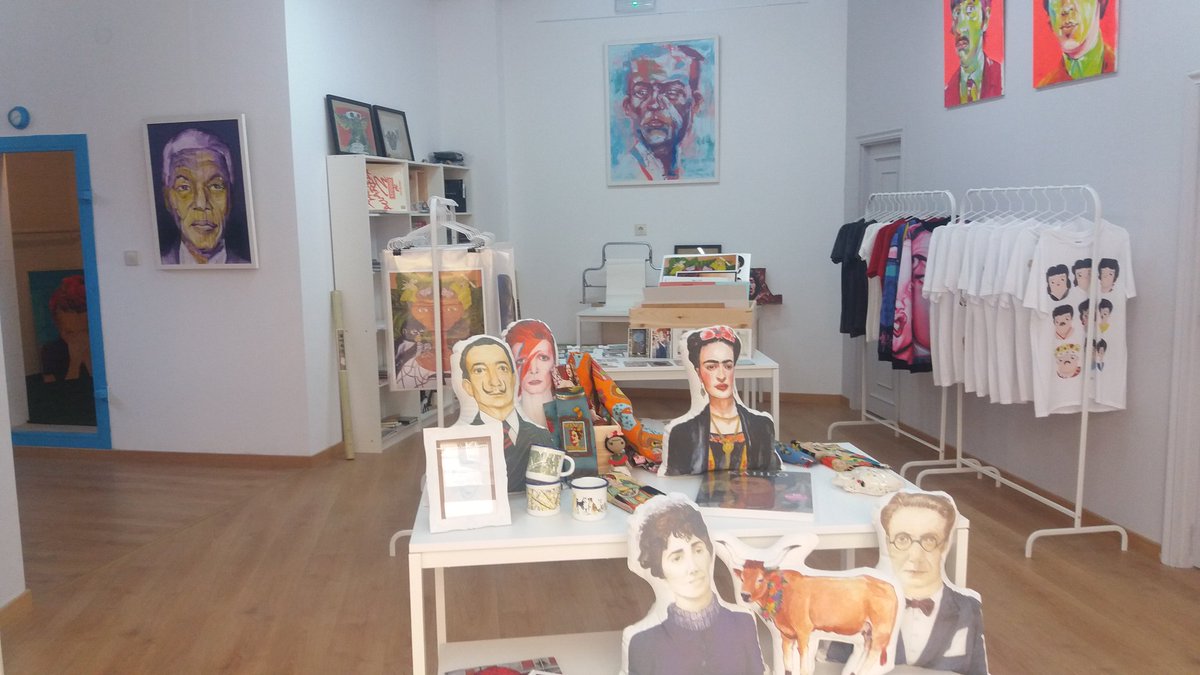 Hoy me he pasado por una de las #tiendasdeourense más  molonas <a href="/BasquiartOu/">Jabier</a> !no dejéis de visitarla!