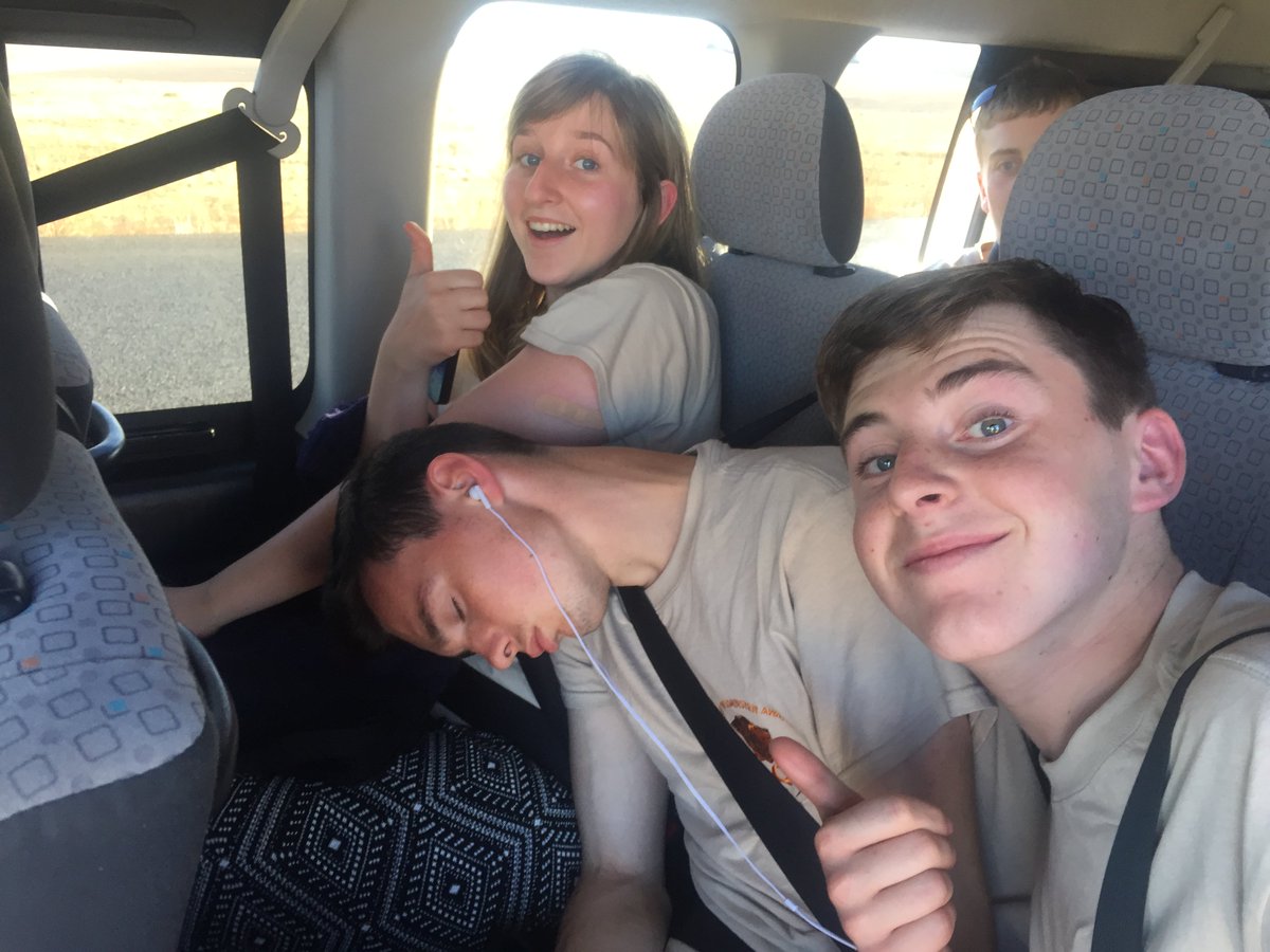 CVQO's tweet photo. If you fall asleep on the bus, you will be photographed! #DoW2016SA https://t.co/4Mf2kjdcCH