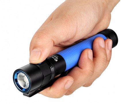Multitools_NL's tweet photo. De nieuwste Olight S2A Baton is nu verkrijgbaar bij zaklampen.nl! Deze handlamp van 13 cm produceert 550 lumen. https://t.co/Odg1xMfclV