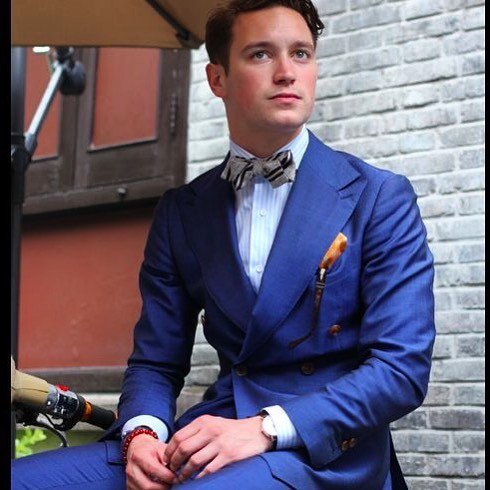 gentlemansmail's tweet photo. More blue inspiration #gentleman #gentlemanstyle #fashionblogger #fashionformen #styleform… https://t.co/89b1PCWxBX https://t.co/RZkh1iw1zu