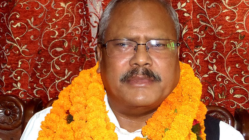 Online_khabar's tweet image. सिंहदरबारमा सदाबहार ! विजय गच्छदार !!
onlinekhabar.com/2016/07/459558/