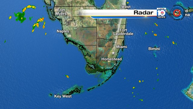 Good morning South Florida! Quiet start but very warm & muggy. Currently 82° #Flwx #TGIF https://t.co/RvO8jd2NNi