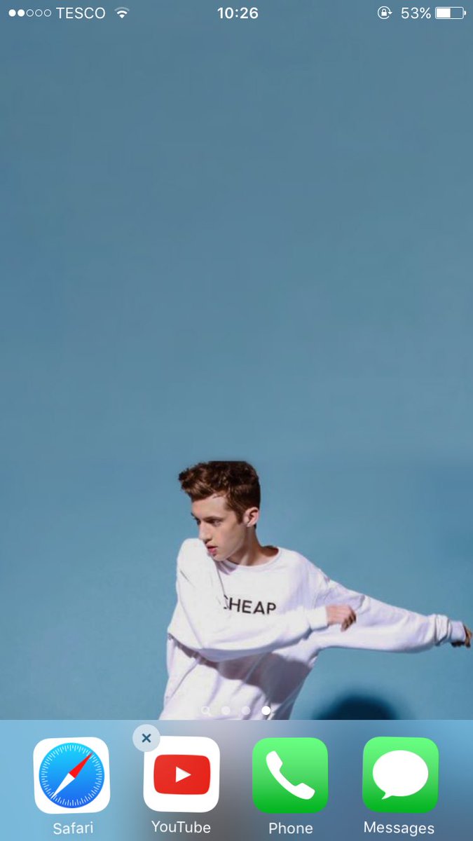 foxmuldrs's tweet photo. troye sivan home and lockscreen 
(two versions)

- rt if you want them
- mbf or have open dms https://t.co/I3UNRHH0xo