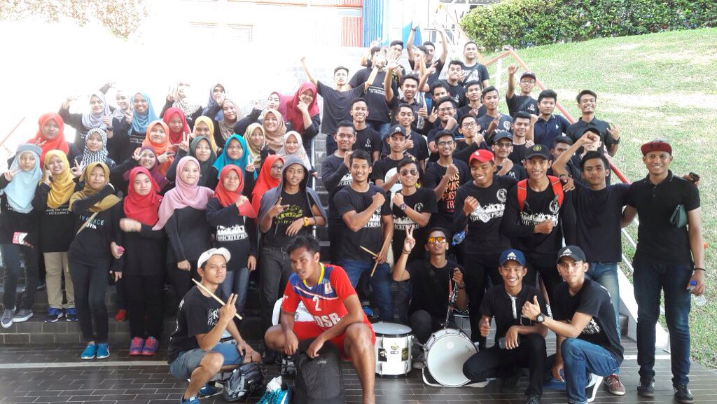 dayyhariz's tweet photo. We love Ucam we do! @voiceitproud https://t.co/MJAYVWel8S
