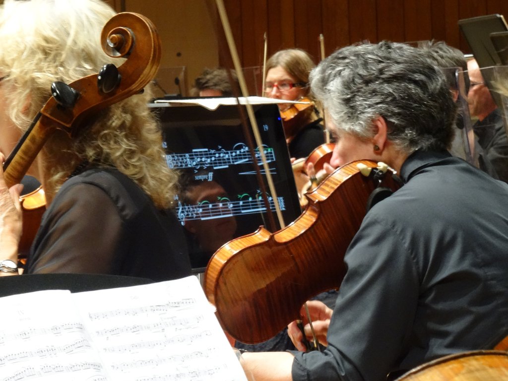 Bernard Perry tweet media