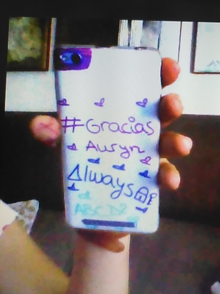 aurynerzgz's tweet photo. Hecho por mi aburrimiento😭💕❤
#GraciasAuryn https://t.co/u0392YTHFN
