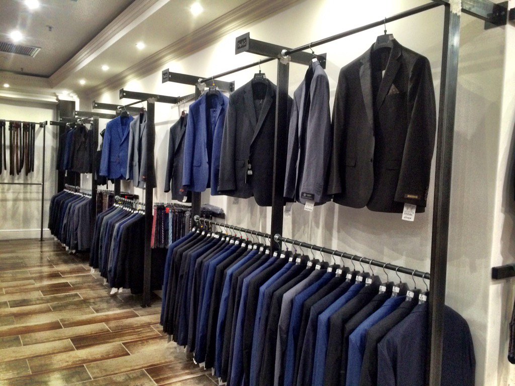 DougCoUK's tweet photo. It's been 3 weeks since we opened ! So pop  past for some awesome specials !! 
#SuitHouse #MensFashion #mensfashion https://t.co/6akIyZZ22l
