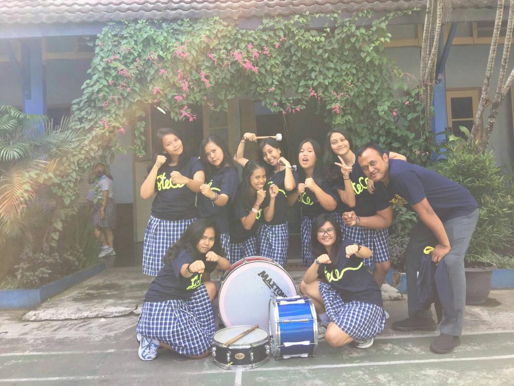 WeAreSTECE's tweet photo. Don't worry, we won't hurt you cause #SteceFightForDBL #supportSTECE #HondaDBL2016 @DBL_JOGJA @WeAreSTECE https://t.co/TQQ5h6kyas