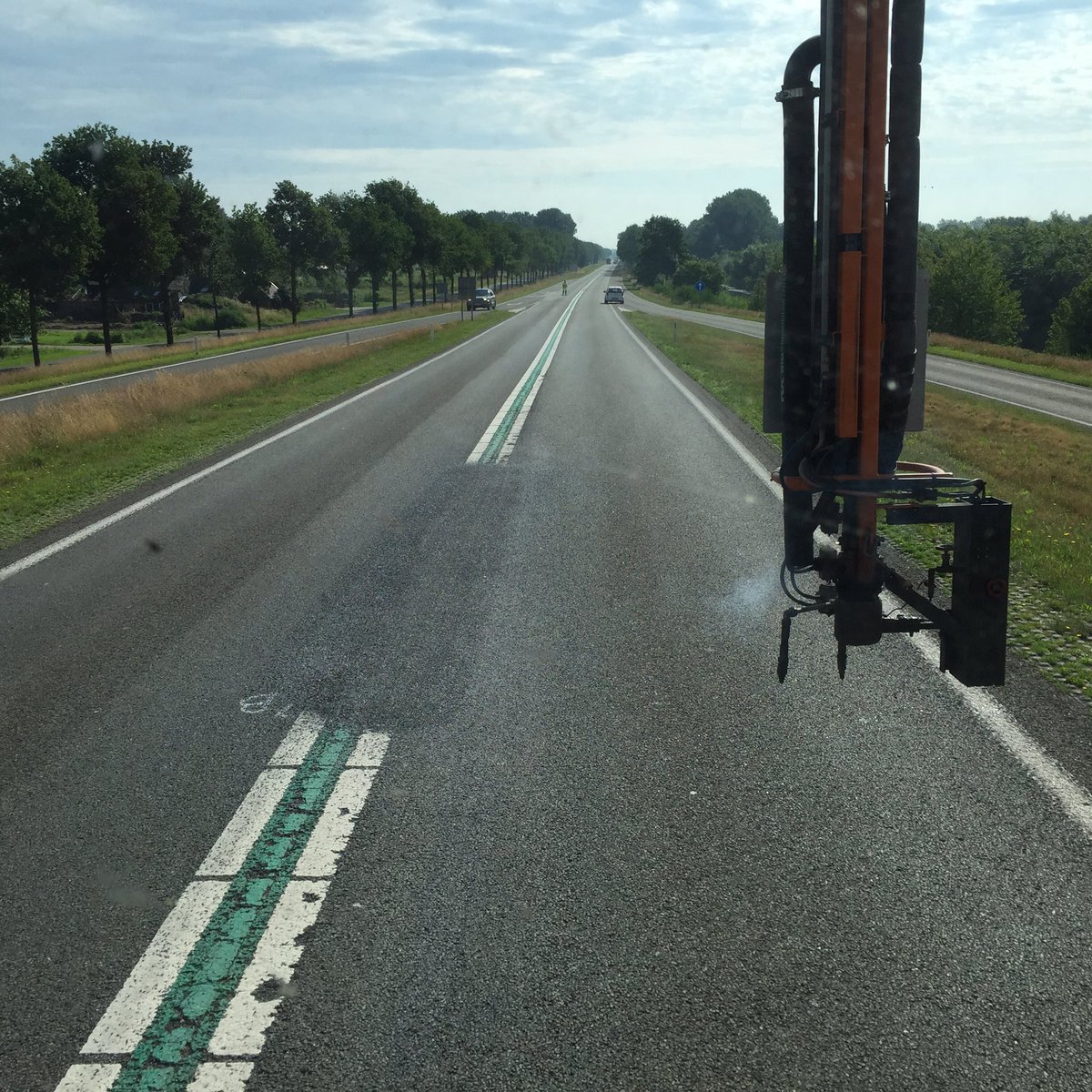 PaveRentNL's tweet photo. Onlangs keurige asfalt reparaties uitgevoerd voor Prov overijssel. NL weer een stukje veiliger! https://t.co/y9UgG73lqR