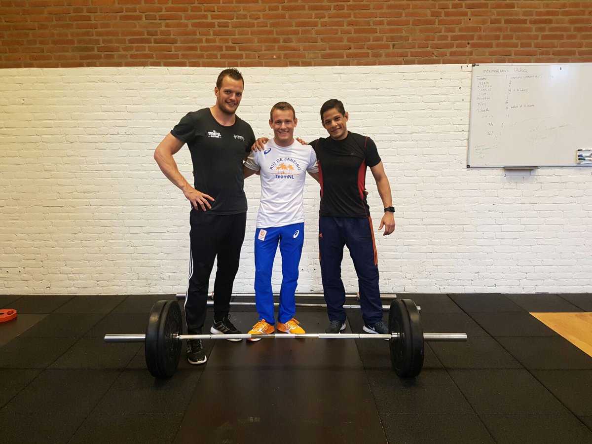 JeroenMooren's tweet photo. Goede laatste krachttraining met @jaymemata o.l.v. @JeffreyMeeuwsen. Klaar voor #rio2016. #RoadToRio #teamNL https://t.co/OYjWGBA0Z2