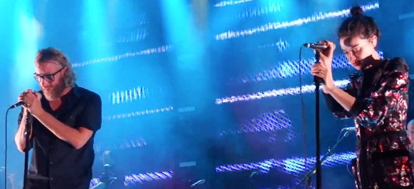 The National invitaron anoche a St. Vincent a interpretar en vivo un nuevo tema
numerocero.es/musica/noticia…