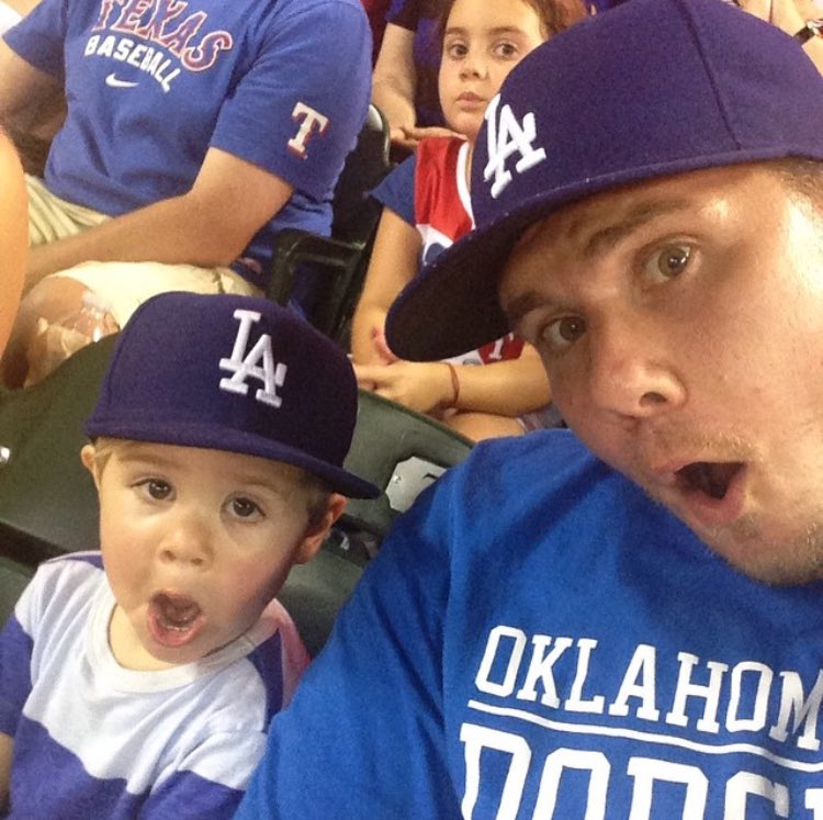 D_Walk74's tweet photo. ✈️⚾️Wheels up for our #MensTown weekend at @Dodgers Stadium got us like https://t.co/dJbRzkp58A