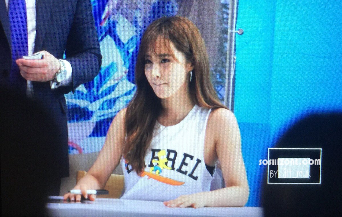 [PIC][29-07-2016]Yuri tham dự buổi Fansign cho thương hiệu “BARREL” vào chiều nay Cohw-VHUAAECQ8E