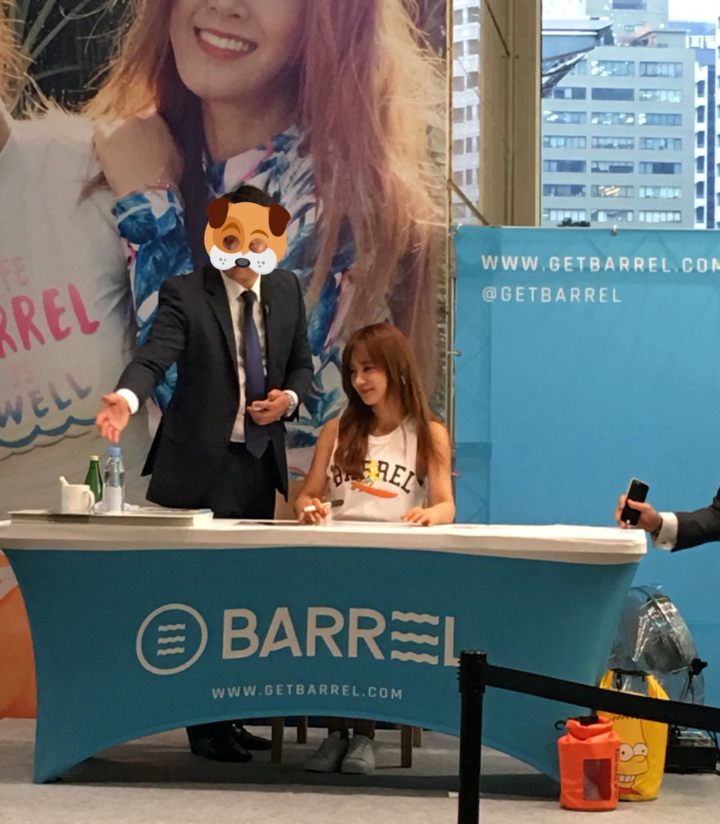 [PIC][29-07-2016]Yuri tham dự buổi Fansign cho thương hiệu “BARREL” vào chiều nay CohwEyvVIAAP8UD
