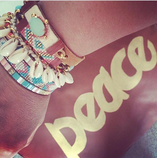 LiliShopping's tweet photo. Spirit of Melz, découvrez ces bracelets boho en cuir, perles, pierres, coquillages, ... sur https://t.co/HDeyIEihVC https://t.co/l69RgLjlxI