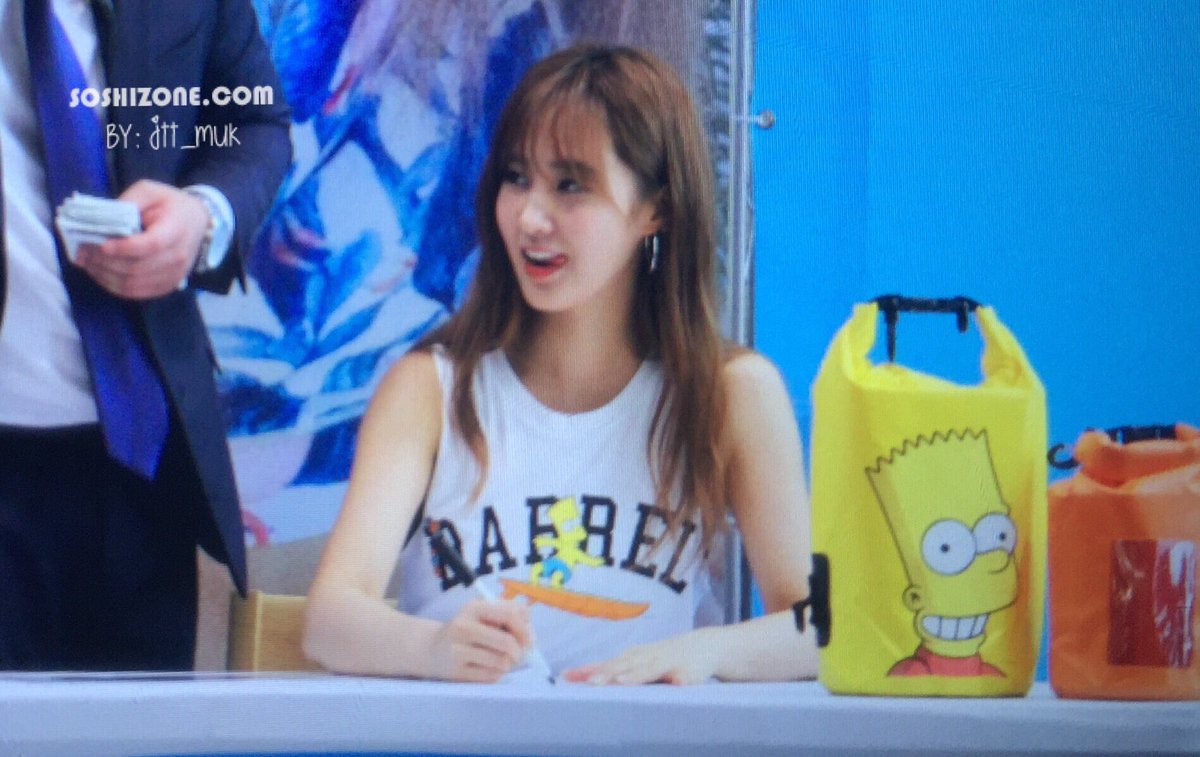 [PIC][29-07-2016]Yuri tham dự buổi Fansign cho thương hiệu “BARREL” vào chiều nay Cohyt1pVYAExFfj