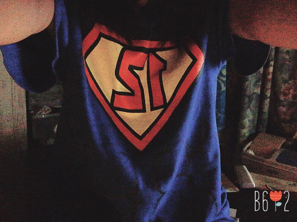 1年生の時のクラTがださかった件について😅
よく見たらお腹シックスパック書かれてるんだよ👀