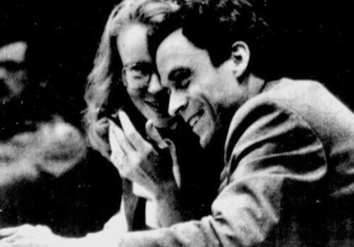 daddykinkx's tweet photo. Ted Bundy, 28
@ycarlgall https://t.co/UXzQ1TyMlT