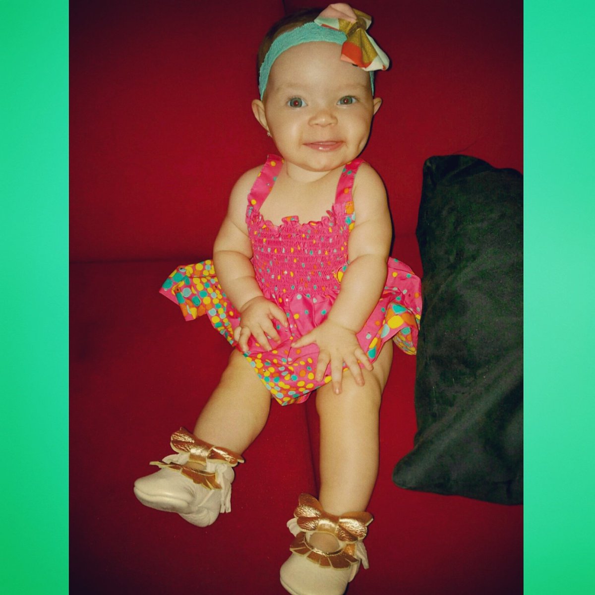 BabyChanelworld's tweet photo. Hitting my Marilyn Monroe pose...
My feet are finally big enough to wear shoes! https://t.co/GK67XlKIFW