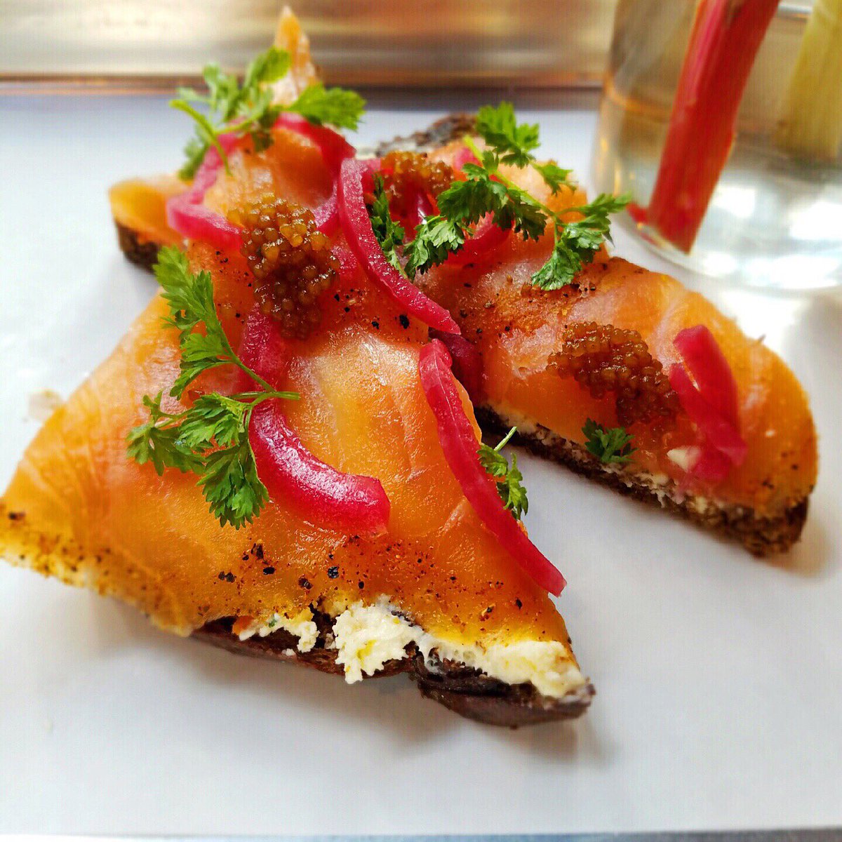 Lobster_Press's tweet photo. Our new special dropped today! Smoked Salmon, Veggie Cream Cheese, Pickled Mustard Seeds, Red Onion. #lunchtime https://t.co/njLk09ZDKZ