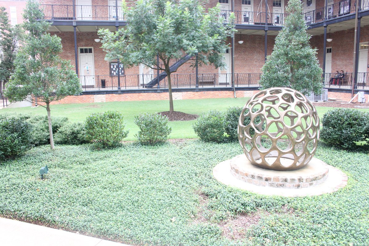 UA_BCAS's tweet photo. We love Woods Quad! Do you have a favorite A&amp;S place you're looking forward to seeing? Post it &amp; use #Back2Bama! https://t.co/tiLYc7xTs2