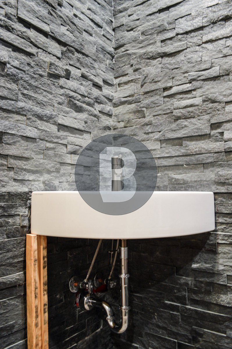 0xAdamsxy's tweet photo. See this #full #Euro #style #PowderBathroom w/ #natural #Quartzite #LedgerPanel on our blog!https://t.co/XsgnUibupG https://t.co/3QaM0ZPQzX