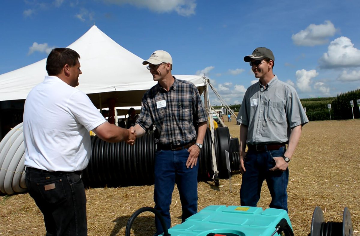 Enduraplas's tweet photo. Enjoyed our 1st year at the @AgPhD_FieldDay and Congrats to Chad Huhnerkoch the winner of the #FieldBoss draw https://t.co/6tU4r34JCc