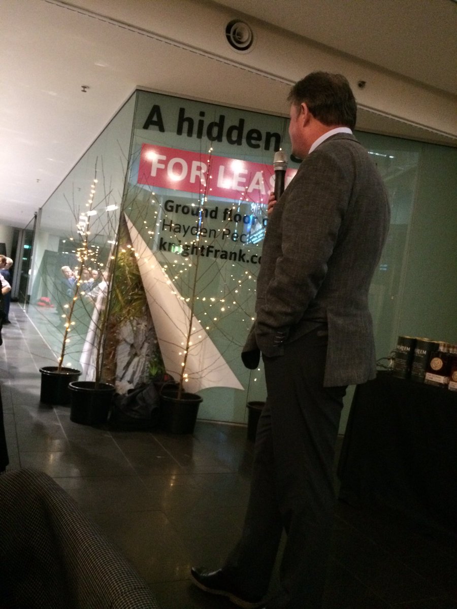 lesleyf's tweet image. #taswhiskyweek mark litter tells the #hellyersroad story