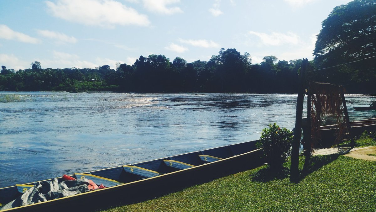 ayida_s's tweet photo. ๐ดDag 3 op Menimi en ik ben het nog lang niet zat...
#vakantieparadijs #bovensuriname #menimi https://t.co/WzIIe5oaze