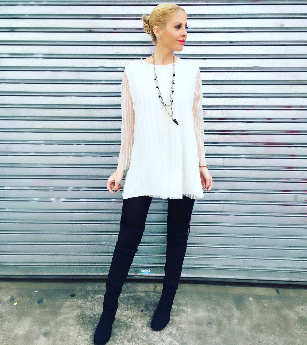 Jueves en <a href="/C5N/">C5N</a> 📺 Total look by <a href="/toledoagustina/">Agustina Toledo</a> ✔️ <a href="/Bnedikta/">Bnedikta</a>