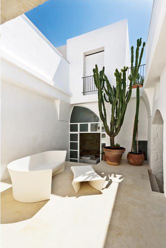 A summer of Design | Grand Pliè sofa and Piaffè table by <a href="/palombaserafini/">PS+A</a> #Driade bit.ly/2alQOCX