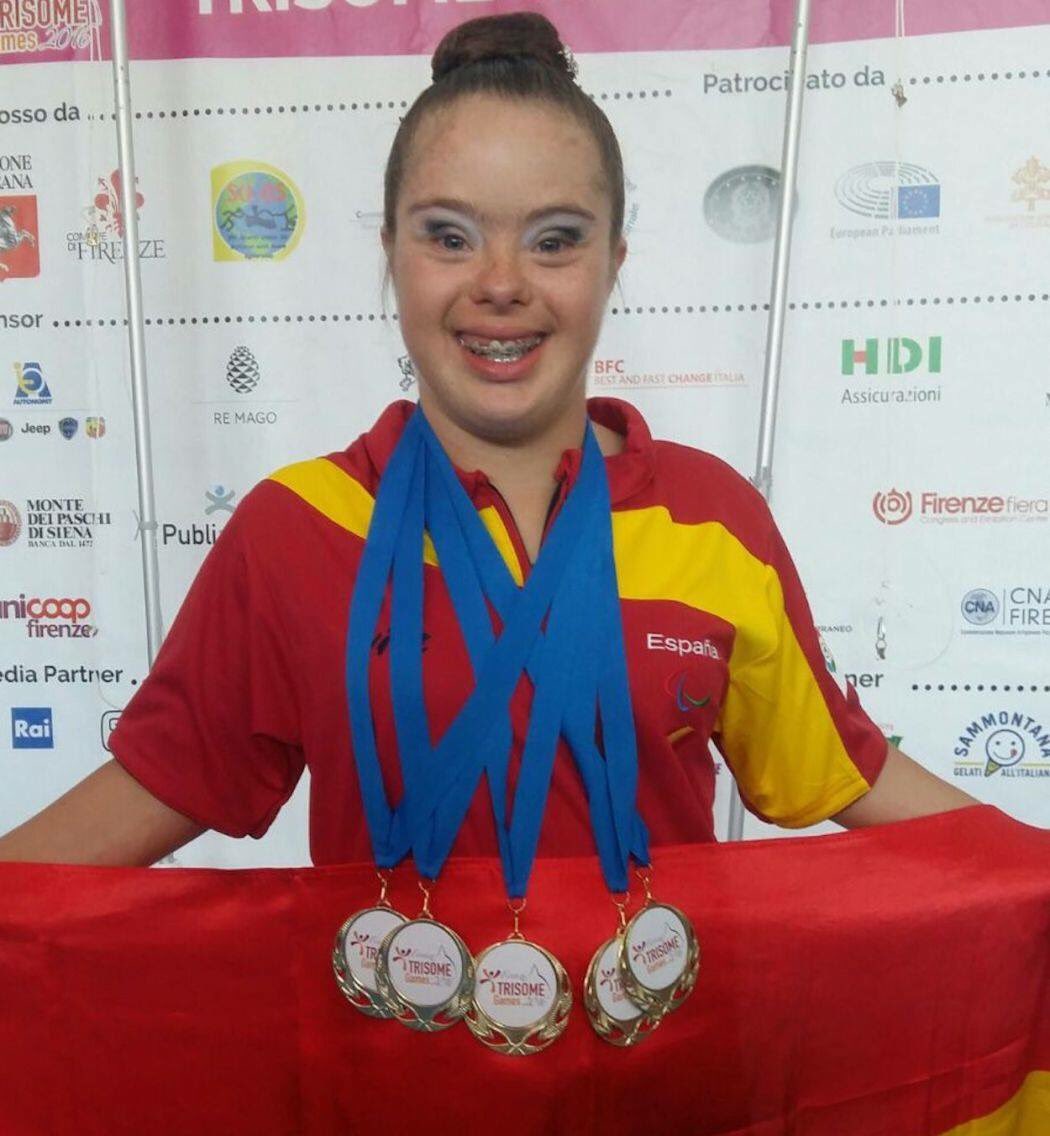 IbonPerezTV's tweet photo. 5 medallas de oro para Sara Marín en las Olimpiadas Down,una ganadora que no interesa a la prensa española. https://t.co/7mazWz8kBD