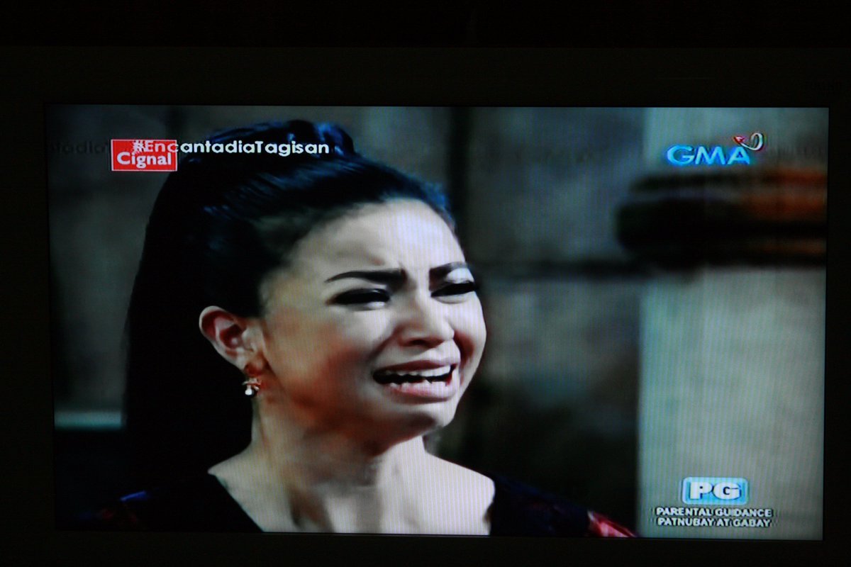 colorspeaking's tweet photo. Yung galit at sakit sa mukha ni Pirena tho. #EncantadiaTagisan https://t.co/yZA5bcRN4L