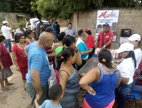 Gob_Guarico's tweet photo. #Regionales | Se realizó venta de productos a precios justo en la comunidad #VicarioI #SectorI
#Miranda https://t.co/Atcd3j62hT