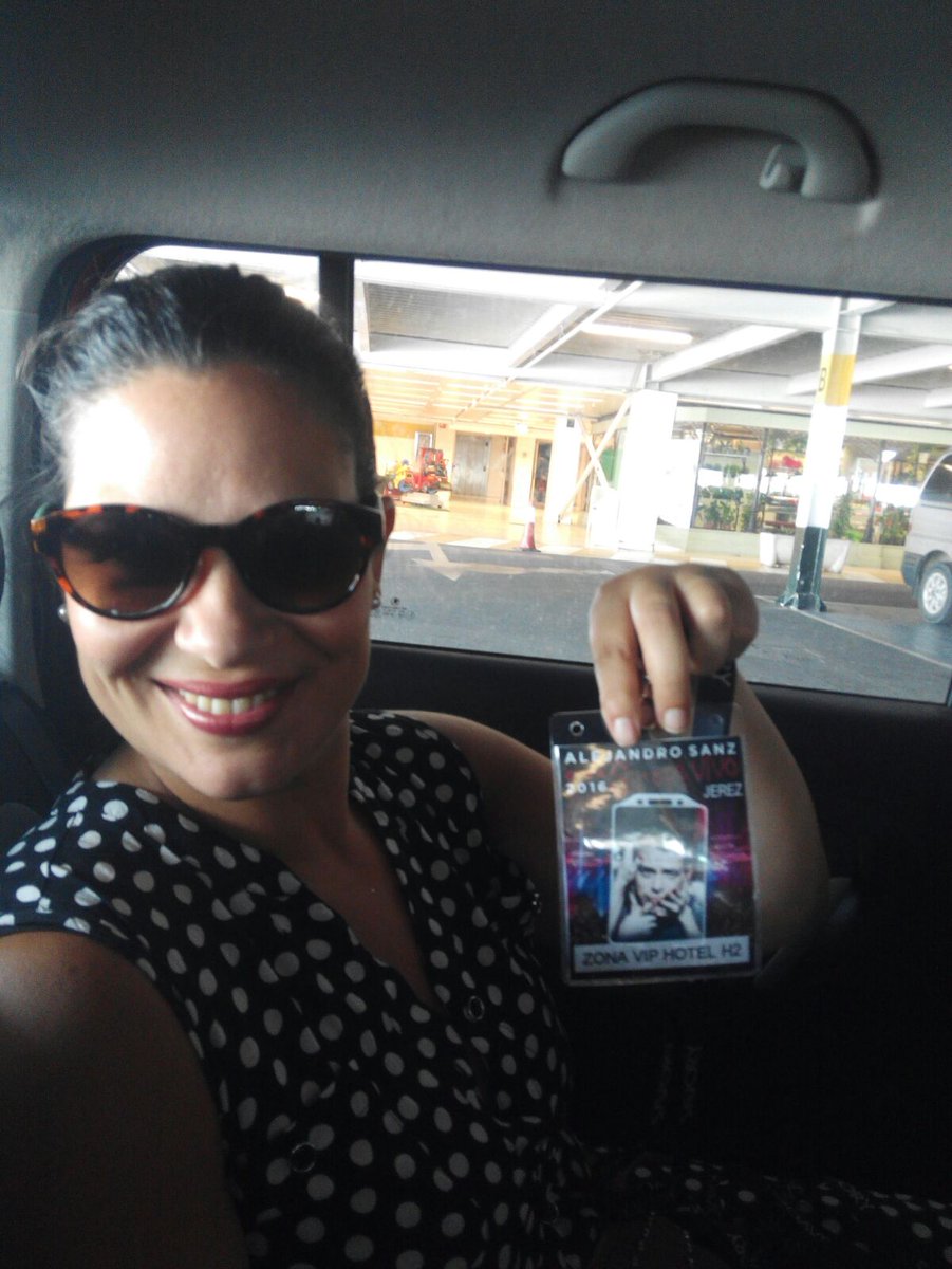 VirginiaMChef4's tweet photo. Preparandonos para esta noche Concierto de Alejandro Sanz!!! https://t.co/lpIVLVnMjz
