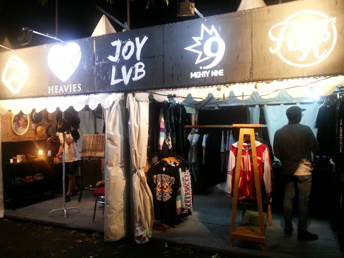 DISKON sampai 50% di <a href="/QMarkCloth/">QuestionMarkCloth</a> <a href="/heaviesworld/">Heavies</a> <a href="/JOYLVB/">Joylab Design Studio</a> <a href="/mightynine_/">mightynineapparel</a> <a href="/RYANsK_APPAREL/">RYAN's-K APPAREL</a> di #BogorClothingMarket2016