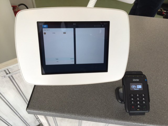 sumupposuk's tweet photo. Cool new install by beach side resort! Ergonomic and secure! See our new customer facing selling screen! #fabPOS https://t.co/hMWepbDIbr