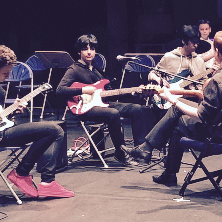 toolsformusic_'s tweet photo. New blog post: Going electric in West #London https://t.co/KHSO9i70AY #guitar https://t.co/dxo8SG0U7Z