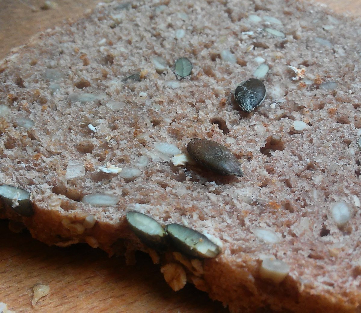 bcnrvk's tweet photo. 2. Espelta amb llavors #slowfood #sourdough #masamadre #bio #organic #ecologic #biodynamic #barcelona #biociao https://t.co/bD4SQ7tjYh