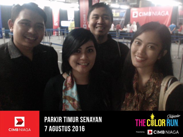 absharinadia's tweet photo. Lg ambil racepack #TheColorRunCIMBNiaga. Apply #WavenGo sekarang dan dapatkan Rubber Band keren! https://t.co/oHSpWYVAEl