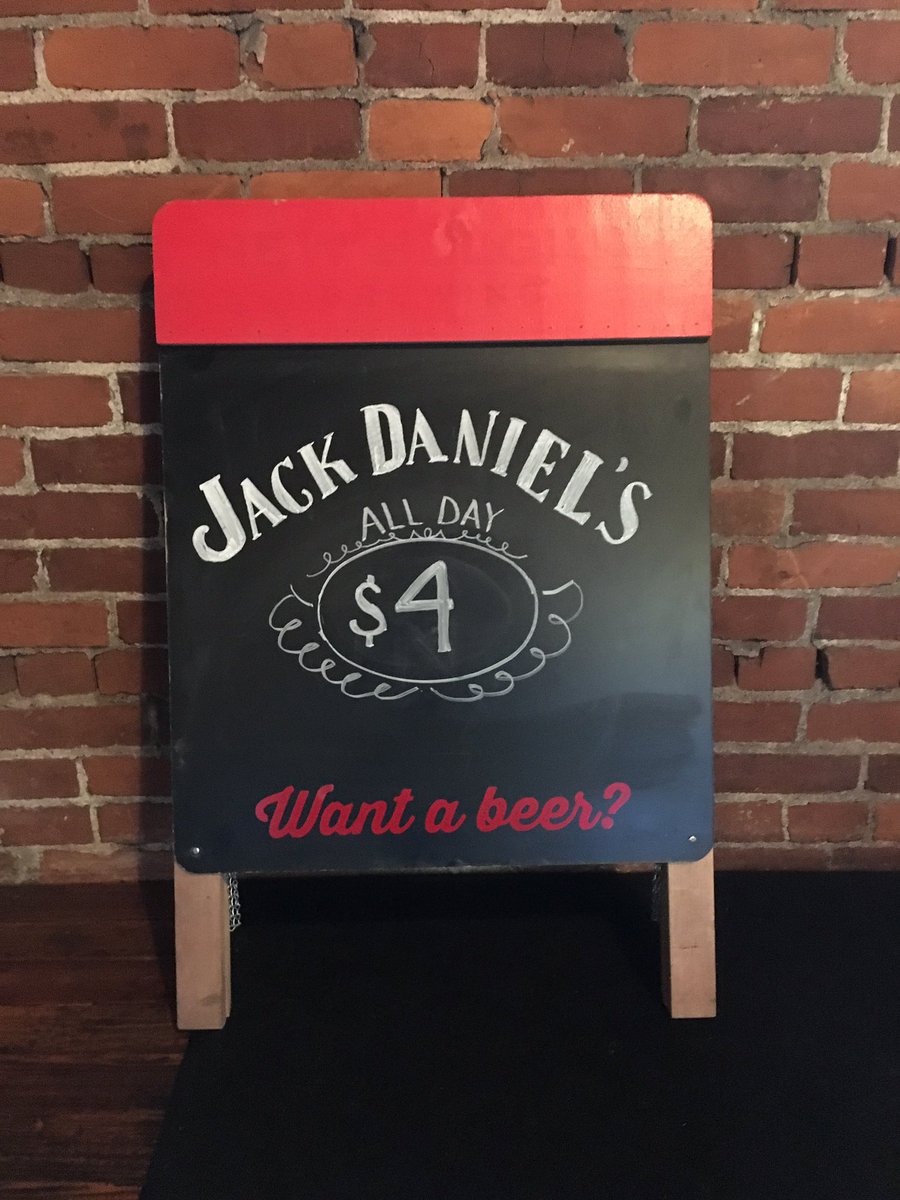 Rush on Main tweet media