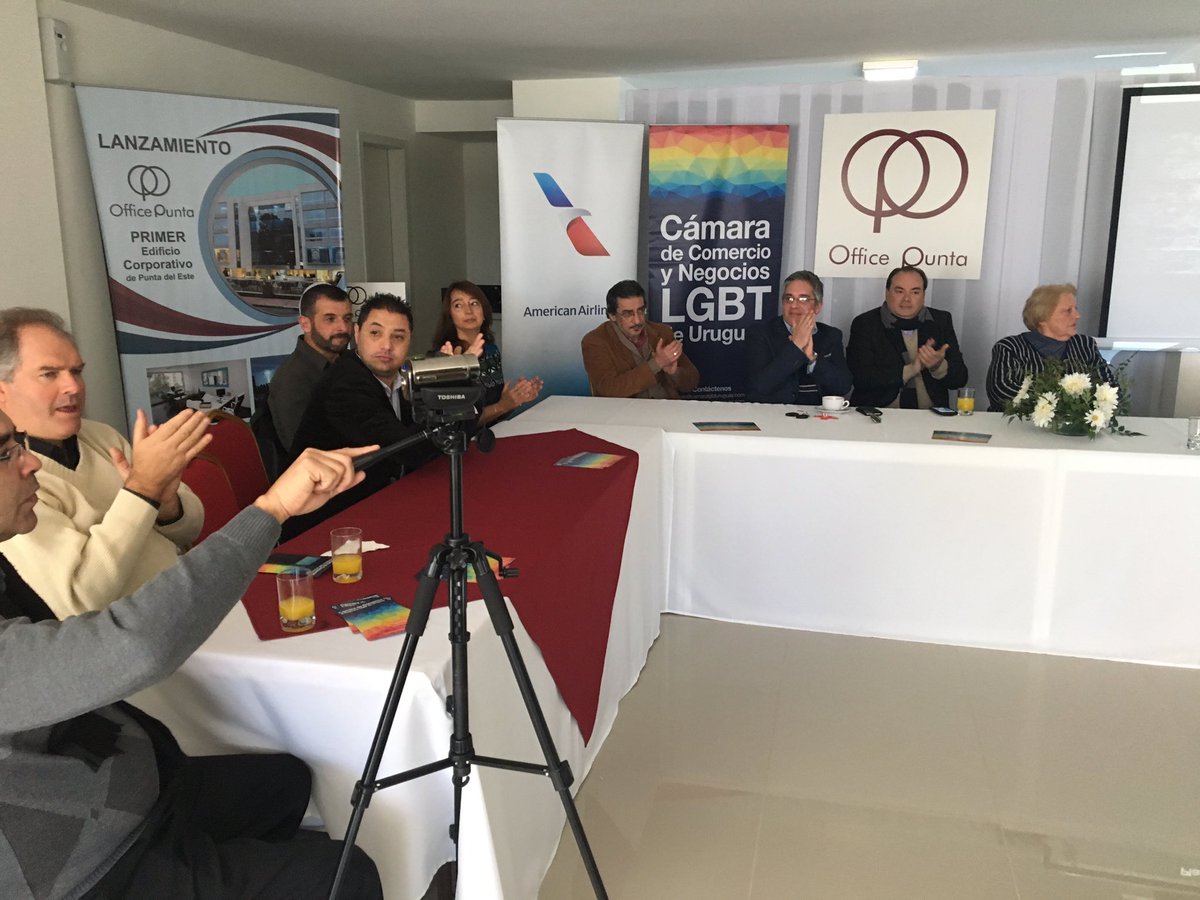 sergimiranda's tweet photo. Presentación de @CamaraLGBTuy en Maldonado y firma de convenio #OfficePunta #PuntaDelEste #LGBT #lgbtbizz #global https://t.co/XgLt2TG2OP