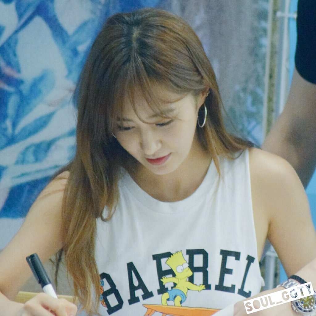 [PIC][29-07-2016]Yuri tham dự buổi Fansign cho thương hiệu “BARREL” vào chiều nay CoiQ2OsUMAMPwi4