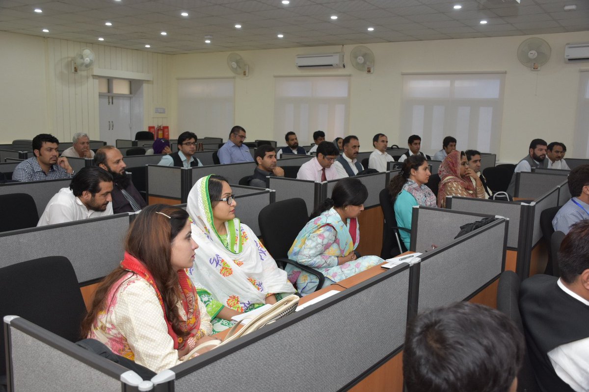 DrAliSKhan's tweet image. Excellent Field Epidemiology Training program in Pakistan @CDCgov @ranajwads #globalhealth