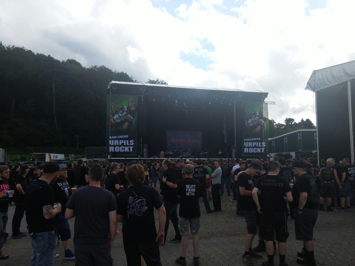 PeacemakerZockt's tweet photo. Endlich wieder Festival. #Saarmageddon https://t.co/AzBg7rMZnY